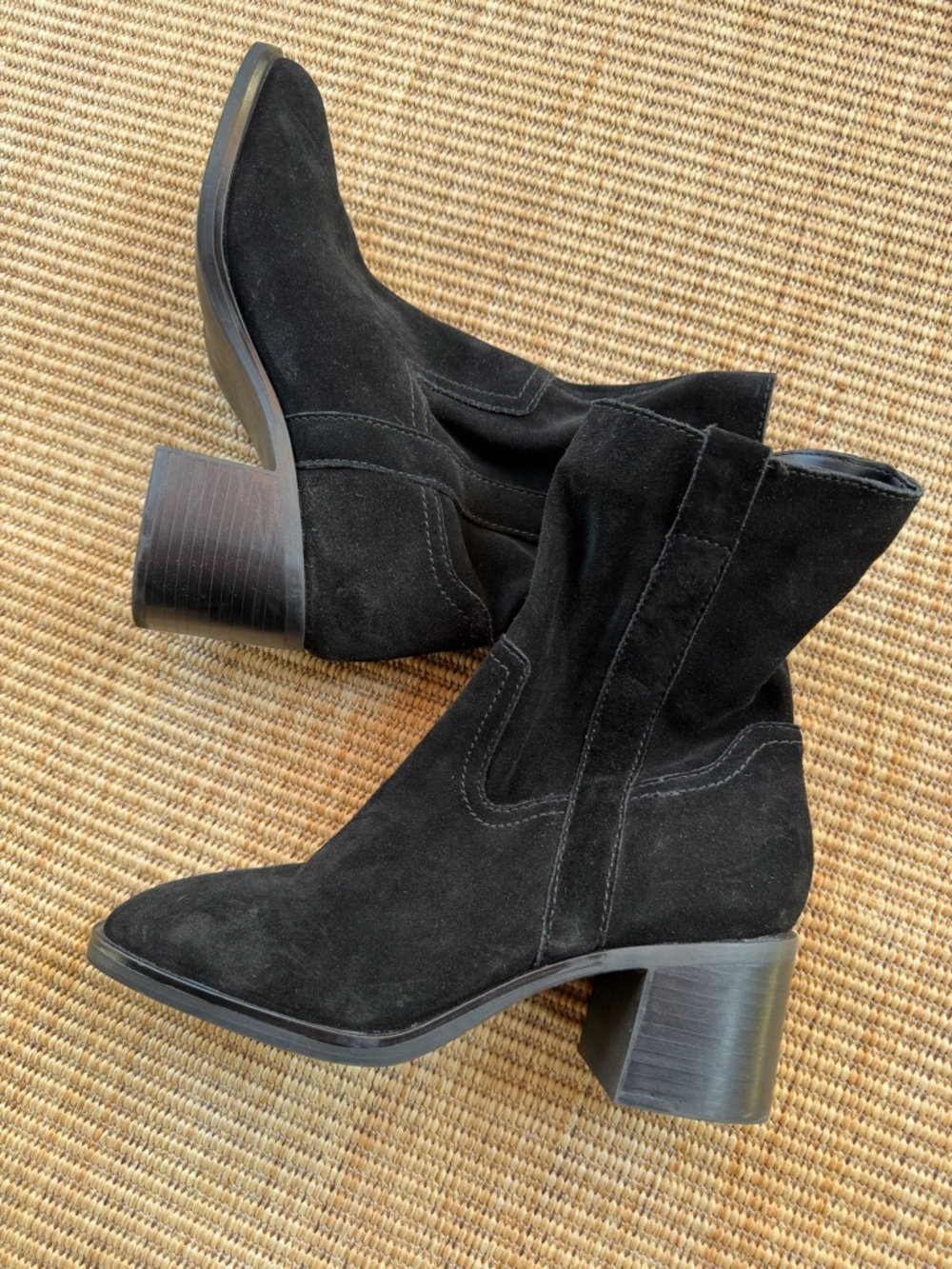 Steve Madden Romney Suede Boots size 9